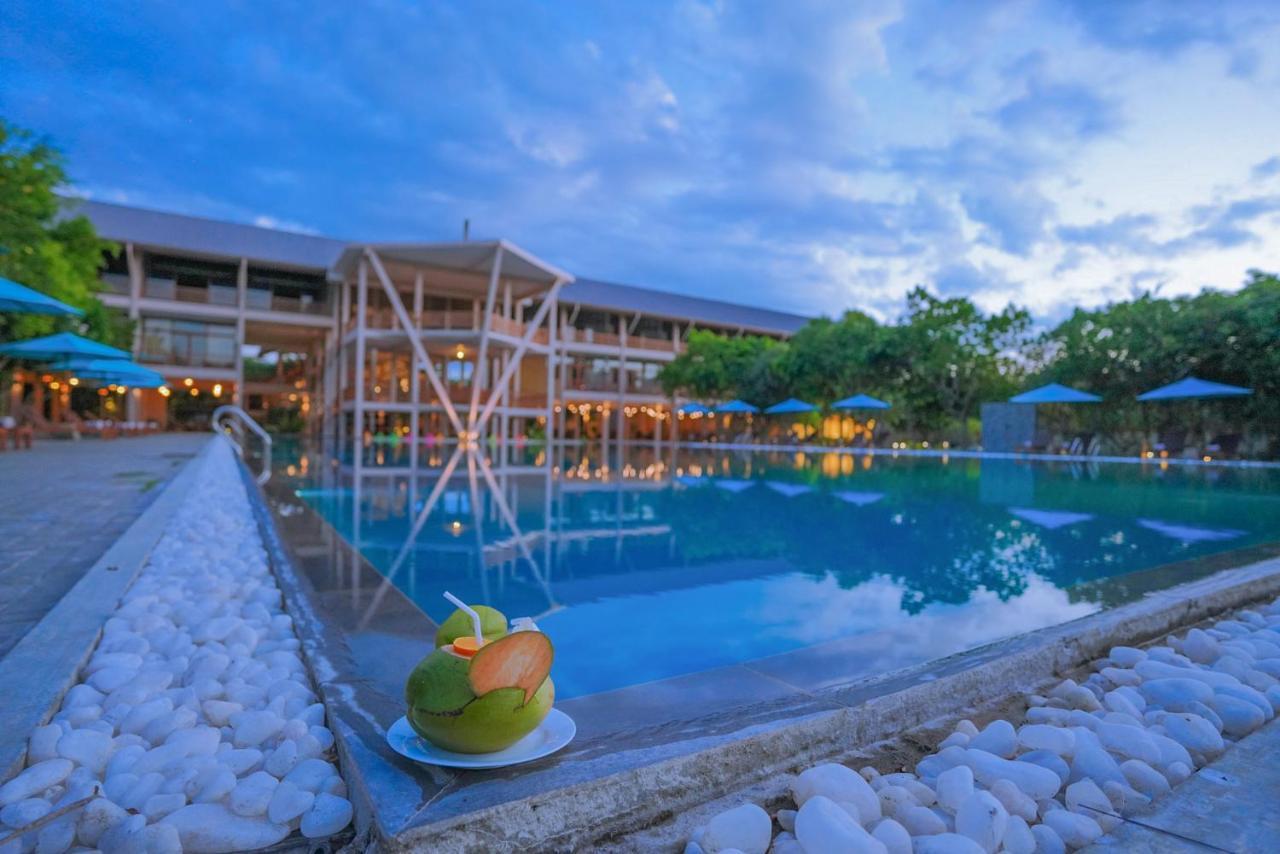 Hotel Breeze Pasikudah Passikudah Esterno foto