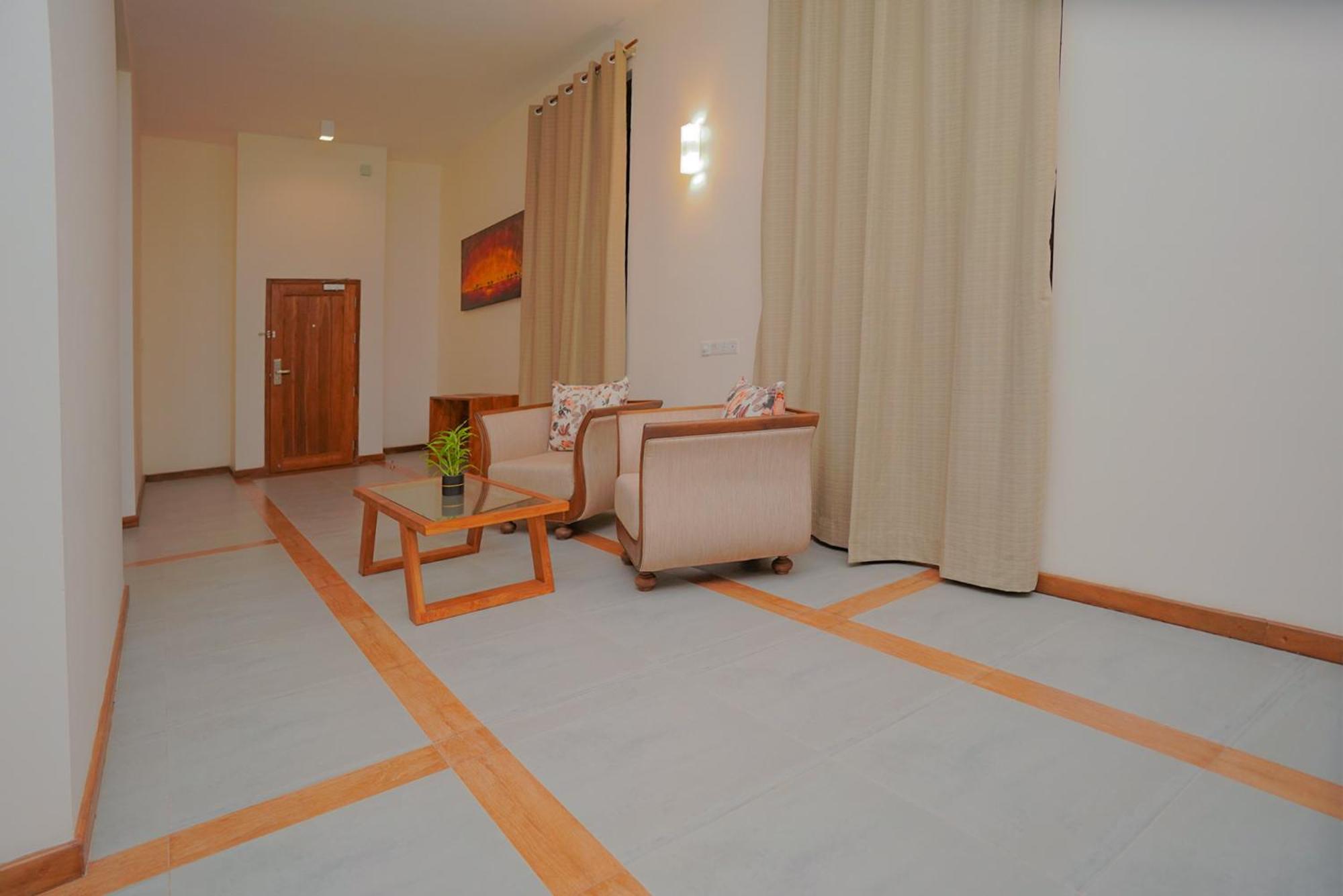 Hotel Breeze Pasikudah Passikudah Esterno foto
