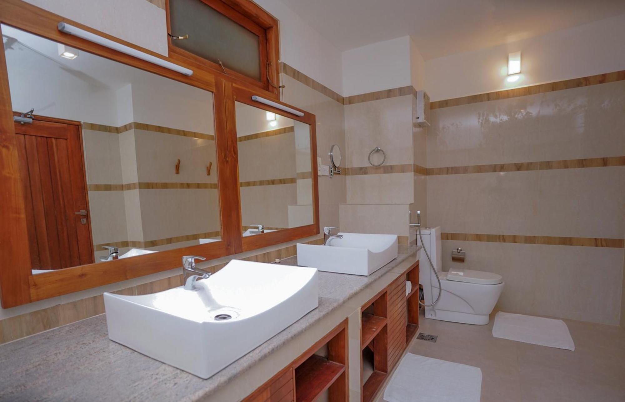 Hotel Breeze Pasikudah Passikudah Esterno foto